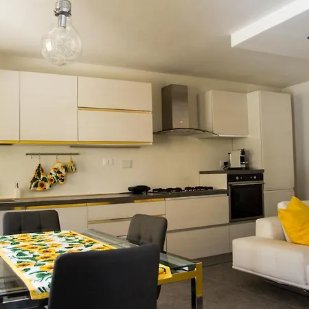 Il Nido Di Marty Apartment *